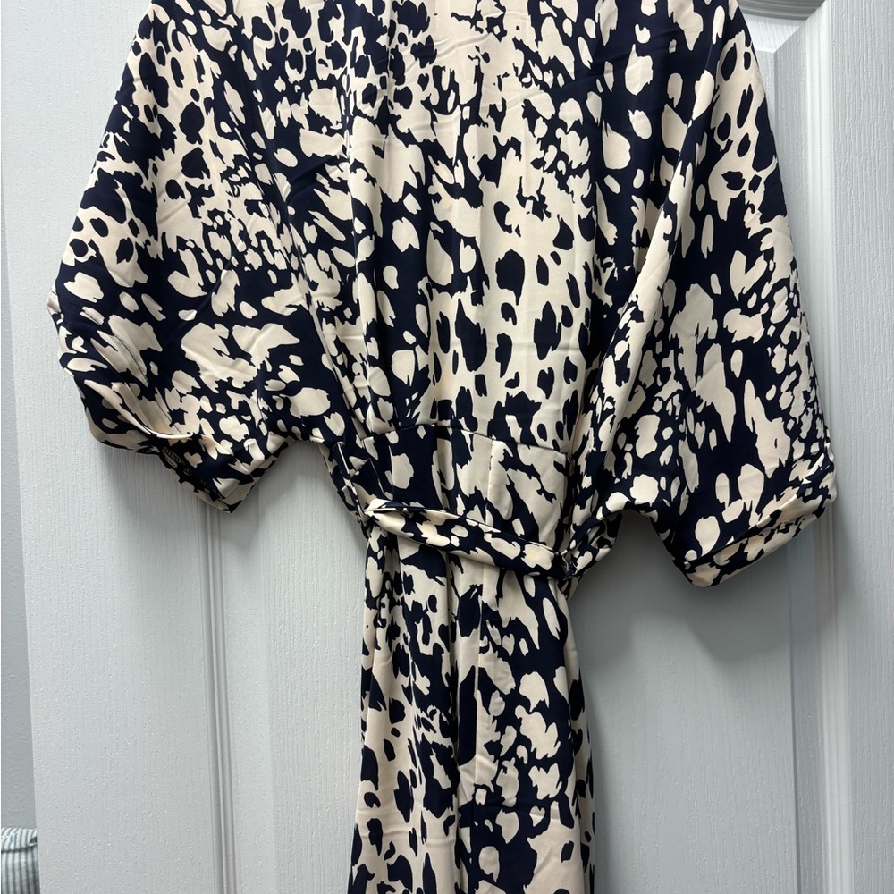 Chic Black and Cream Patterned Dress